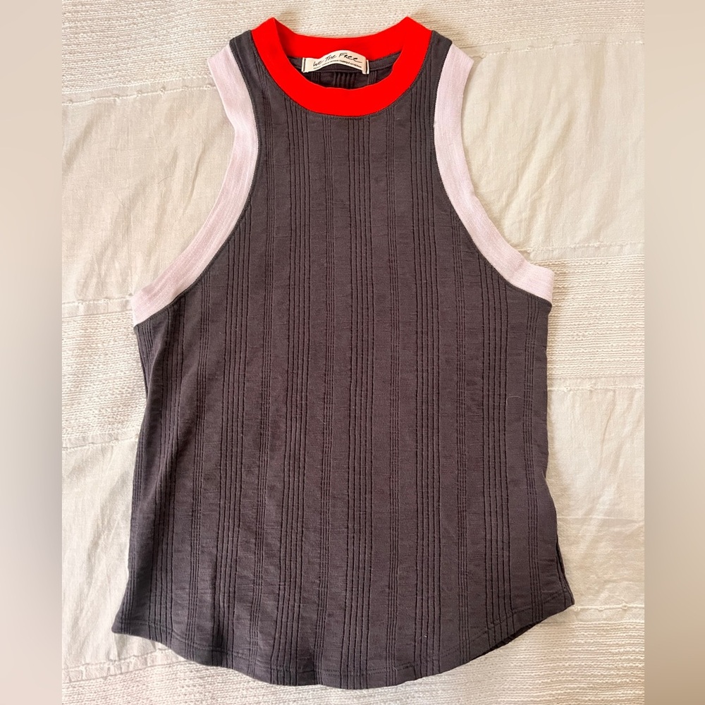 We The Free Tank Size Small - Picture 6 of 6